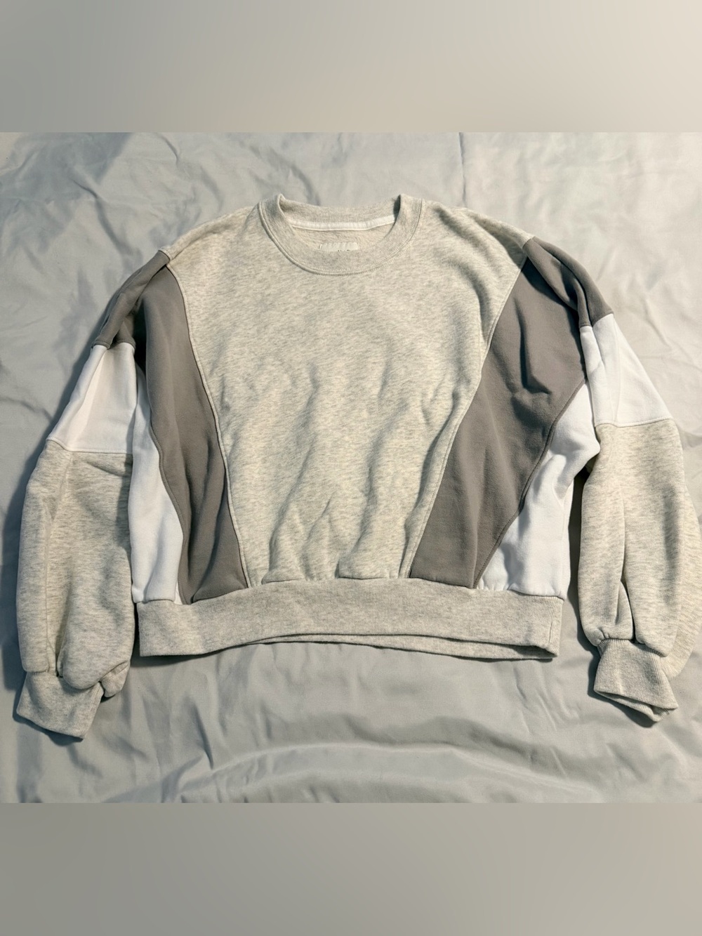 Abercrombie & Fitch cropped Soft A&F Light & Dark Gray Color-block crewneck